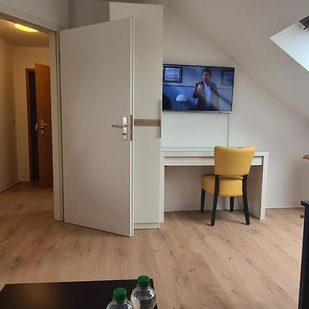 Ganze 2 Raum Ferienwohnung Rechts Baderitz Zewnętrze zdjęcie